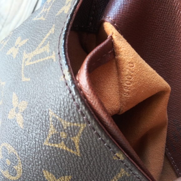 Louis Vuitton 👜 - Picture 8 of 8